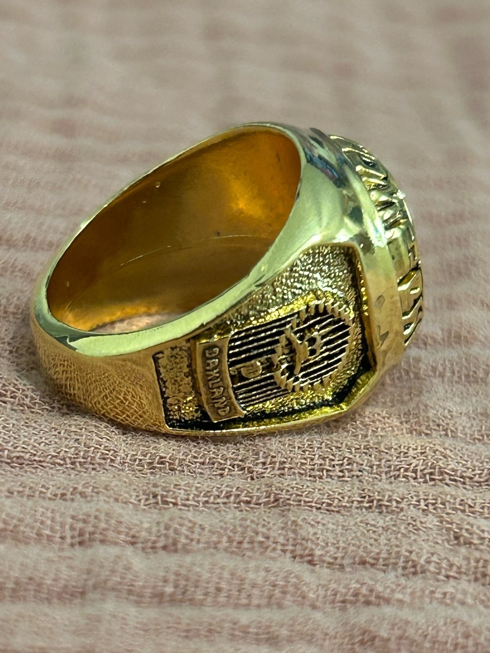 Oakland Athletics 1989 World Champions Commemorative Ring - Picture 9 of 10
